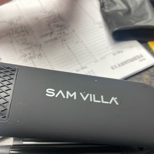 Sam Villa Waver iron